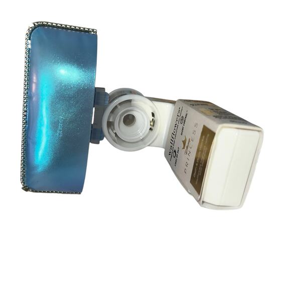 Bath & Body Works Disney Princess Cinderella Slipper Wallflower Plug In Light Up - Picture 2 of 3